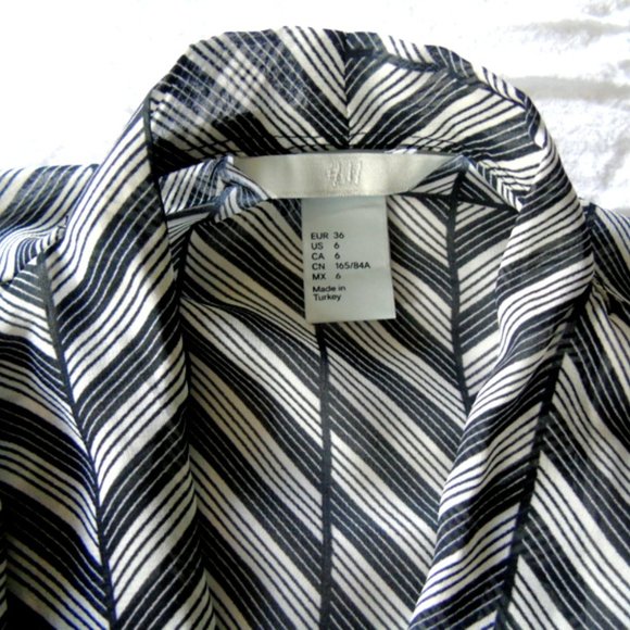 H&M Grey and Black Long Sleeve Patterned Blouse US size 6 - Picture 9 of 10